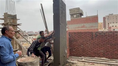 إزالة فورية لسور تم بناؤه بدون ترخيص في قنا