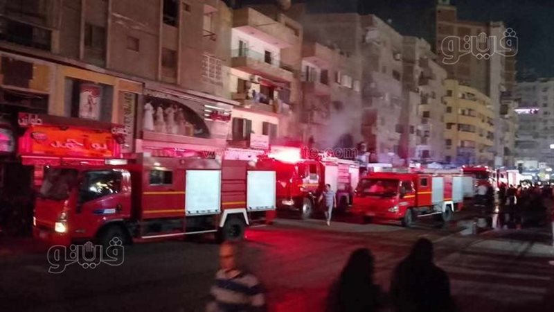حريق هائل بشارع تجاري