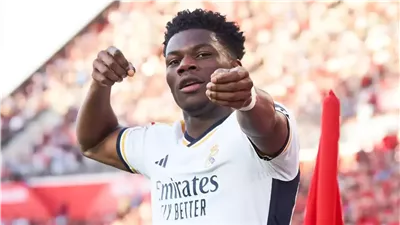 تشواميني يحرز الهدف الثاني لـ ريال مدريد في شباك برشلونة