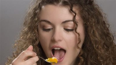 تفسير رؤية أكل البيض فى المنام وعلاقته بتيسير الأمور المتعثرة 