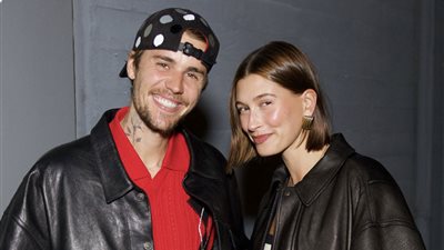 هايلي بيبر ترد على تركيز الصحف على جاستن بيبر وتجاهل نجاح شركتها