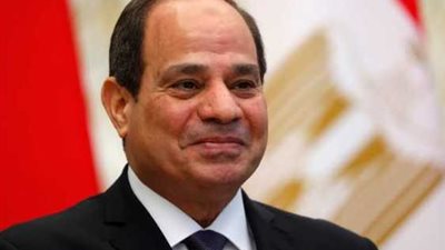  السيسي: بحثنا مع جمهورية القمر التحديات التنموية والتغلب على الفقر وتخفيف أعباء الديون