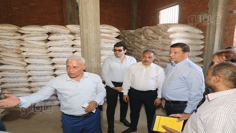 وزير الزراعة يتفقد