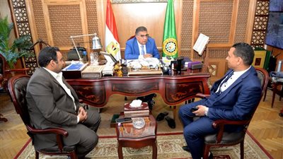 محافظ الدقهلية يبحث مع رئيس الإدارة المركزية لـ التأمينات الاجتماعية سبل التنسيق المشترك