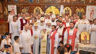 الأنبا بسادة يرسم 32 شماسا ويكرم خريجي معهد الدراسات اللاهوتية بأخميم