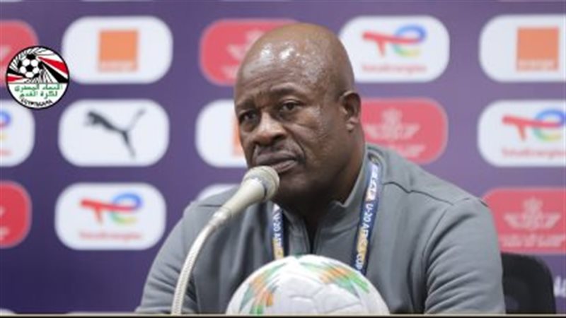 مدرب جنوب إفريقيا،