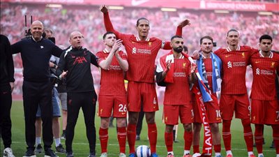 أبطال الدوري الإنجليزي، مركز تدريبات ليفربول يتزين بعد التتويج بالبريميرليج (فيديو) 