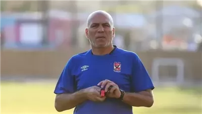 محمد يوسف يتسلم ملفات المدير الرياضي في الأهلي 