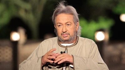 من «سواق الأتوبيس» إلى «عمارة يعقوبيان».. رحلة نور الشريف في الفن.. عمر بن عبد العزيز وعمرو بن العاص أدوار تاريخية لا تنسى.. وهذه قصة حبه لبوسي 