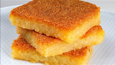 طريقة عمل البسبوسة، حلوى منزلية سريعة التحضير 