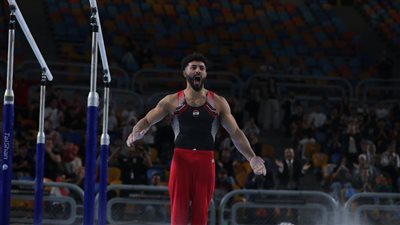 عمر العربي يحصد ميدالية ذهبية لمصر في كأس العالم للجمباز الفني 