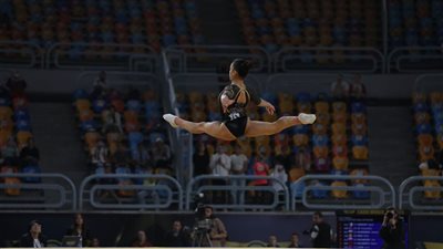 جنى محمود تتوج بذهبية كأس العالم للجمباز الفني على جهاز الحركات الأرضية