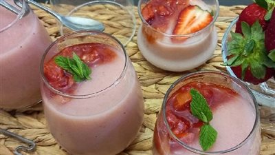 طريقة عمل مهلبية الفراولة، لذيذة وصحية ولا تقاوم 