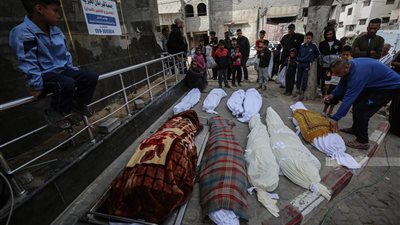 استشهاد فلسطينيين إثر قصف إسرائيلي على خان يونس وبيت حانون