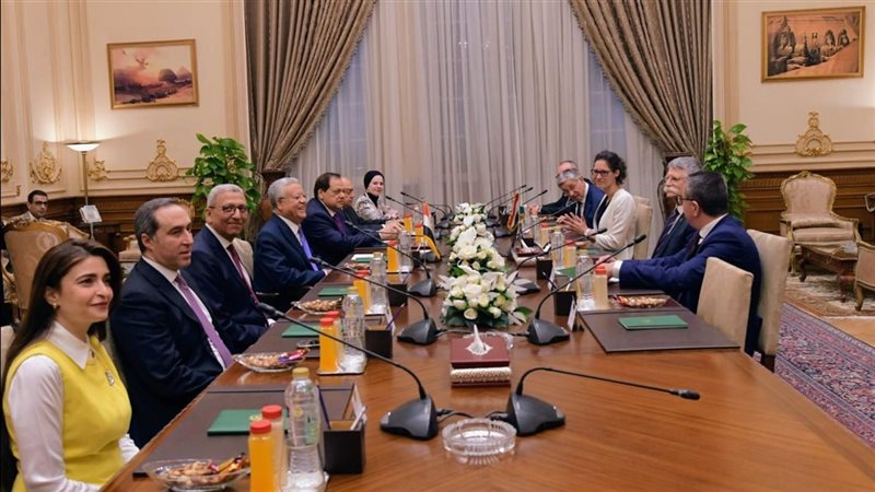 استقبال رئيس برلمان
