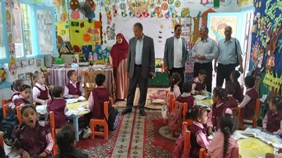 وكيل تعليم أسيوط يقرر إحالة إدارة مدرسة للشئون القانونية 