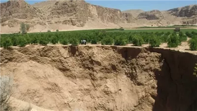 إيران تهبط تحت أقدام سكانها، كيف تهدد الزلازل الصامتة حياة 45 مليون شخص 