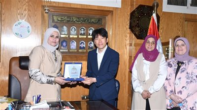 كلية البنات بـ 