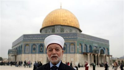 مفتى القدس يحذر من تداول نسخة قرآن كريم لهذا السبب