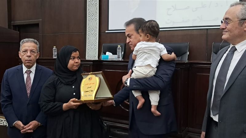 د.خالد عبدالغفار،