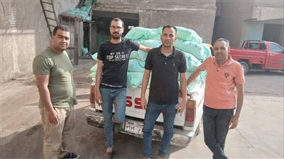 ضبط 50 جوال دقيق مدعوم قبل بيعه بالسوق السوداء بالصف