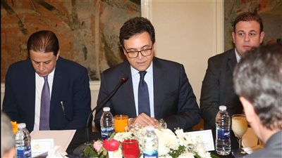 وزير الثقافة يترأس الاجتماع الأول للجنة دراسة التأثيرات الاجتماعية للدراما المصرية والإعلام
