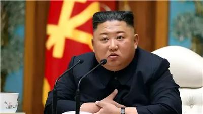 زعيم كوريا الشمالية يأمر بسرعة التسليح النووي لقواته البحرية