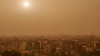 الصحة: رفع درجة الاستعداد بالمستشفيات خلال موجة الطقس السيء والعاصفة الترابية