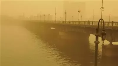 منخفض خماسينى يضرب البلاد.. تحذير من العاصفة الترابية وانخفاض الرؤية.. أمطار رعدية بهذه المناطق.. ونصائح بالابتعاد عن الأشجار