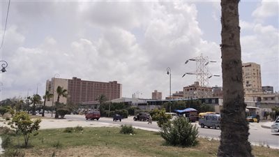 طقس الإسكندرية يتحدى تحذيرات العاصفة الترابية (فيديو وصور)