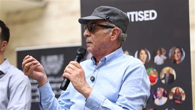 محمود حميدة بمهرجان الإسكندرية: لا داعي للذعر من الذكاء الاصطناعي 