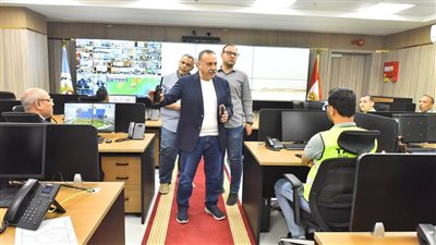 محافظة أسيوط تتابع تطورات حالة الطقس عبر مركز الطوارئ (صور) 