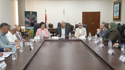 قرارات مصيرية خلال زيارة نائب وزير الصحة للوادي الجديد 