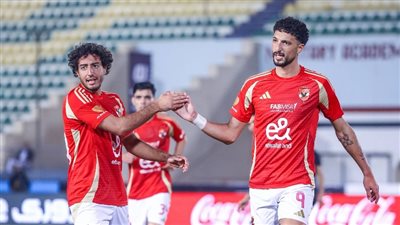 الأهلي يستقر على رحيل مدافع الفريق في الميركاتو الصيفي 