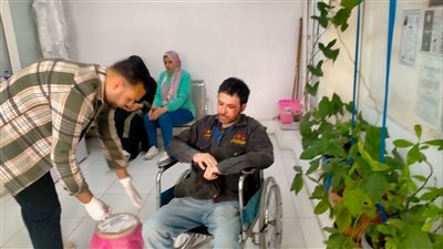 تزامنا مع عيد العمال، فريق طبي للكشف على العاملين بالمنطقة الصناعية بالإسماعيلية (صور)