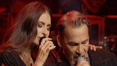 هبة طوجي تدفع 