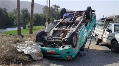 بأي حال عدت يا عيد، مصرع وإصابة 31 عاملا في انقلاب سيارة بأسيوط (صور)