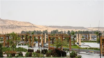 إعادة تشغيل حركة الملاحة النهرية عقب استقرار الأحوال الجوية بأسوان (صور)