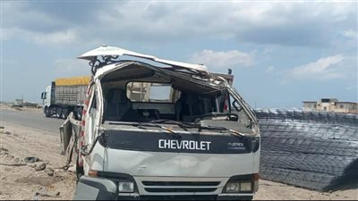 محافظ دمياط يتابع حادث طريق بورسعيد ويطمئن على المصابين