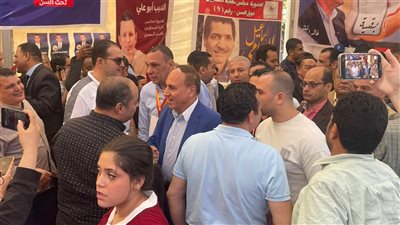 عبد المحسن سلامة يسجل في كشوف عمومية الصحفيين (فيديو وصور) 