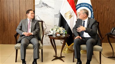 كريم بدوي يبحث فرص التعاون المشترك مع رئيس مؤسسة البترول الكورية