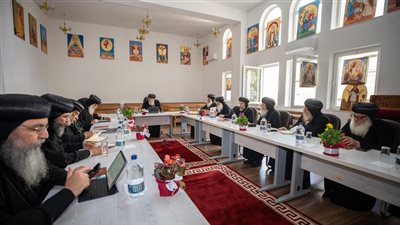 البابا تواضروس يفتتح سيمينار أساقفة أوروبا في بوخارست: خدمة الكنيسة بالمهجر أمانة ومسؤولية