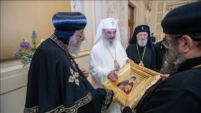 البابا تواضروس: نستهدف مد جسور المحبة بين كنيستينا القبطية والرومانية