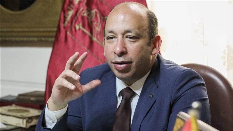 الدكتور حسام صلاح