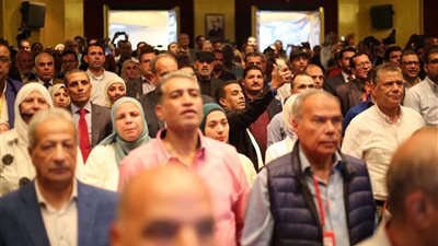 الصحفيون يقفون دقيقة حداد على أرواح شهداء الصحافة الفلسطينية 