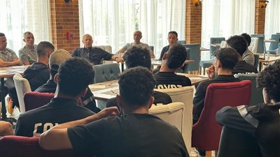 تفاصيل جلسة أبو ريدة مع لاعبي منتخب مصر تحت 20 سنة قبل لقاء زامبيا