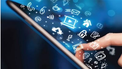 التحفظ على هواتف تيك توكر شهيرة بعد اتهامها بنشر الفسق والفجور