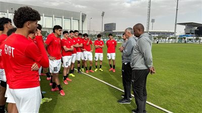 أبو ريدة يرفع معنويات منتخب الشباب في التدريب الختامي لمواجهة زامبيا