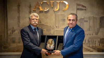 رئيس البرلمان المجري في زيارة إلى العاصمة الإدارية الجديدة