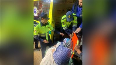 استجابة فورية، أجهزة الأمن بالقاهرة تنقل سيدة مريضة إلى المستشفى